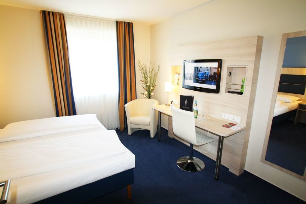 Hotel Roedelheimer Hof - Am Wasserturm Frankfurt am Main Eksteriør bilde
