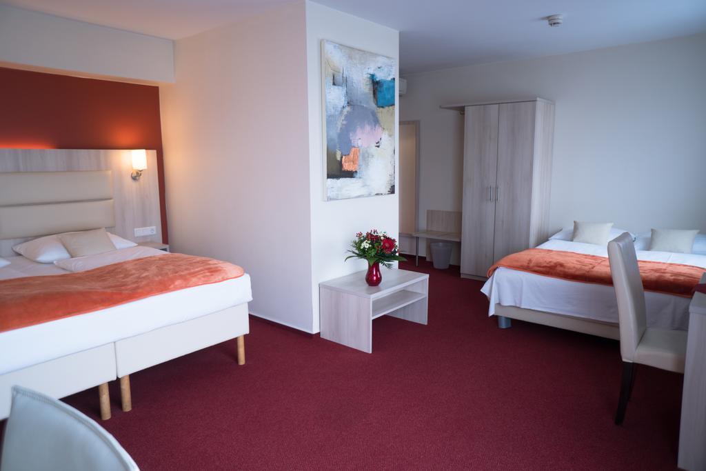 Hotel Roedelheimer Hof - Am Wasserturm Frankfurt am Main Rom bilde