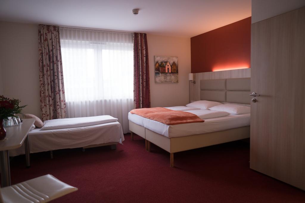Hotel Roedelheimer Hof - Am Wasserturm Frankfurt am Main Rom bilde