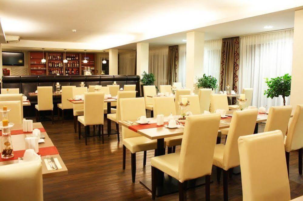 Hotel Roedelheimer Hof - Am Wasserturm Frankfurt am Main Eksteriør bilde